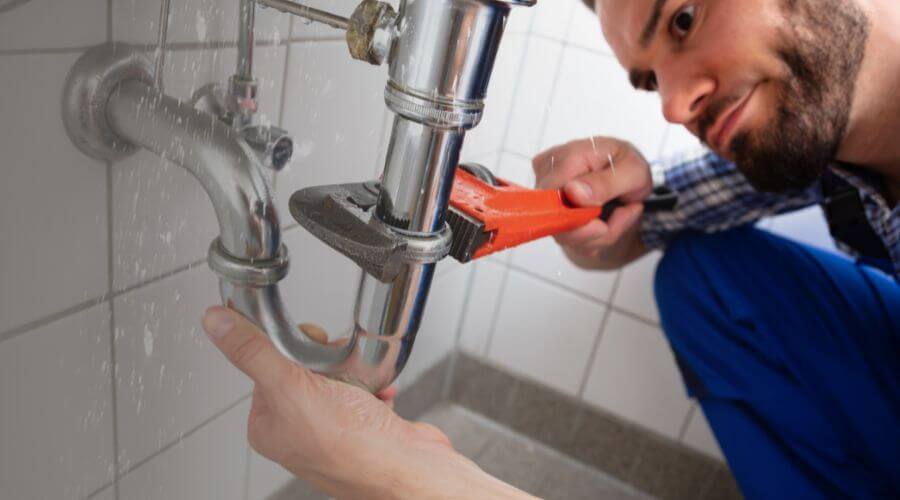Professional same day plumber services in Arnold, KS
